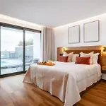 Luxury Seafront Escape Ii *